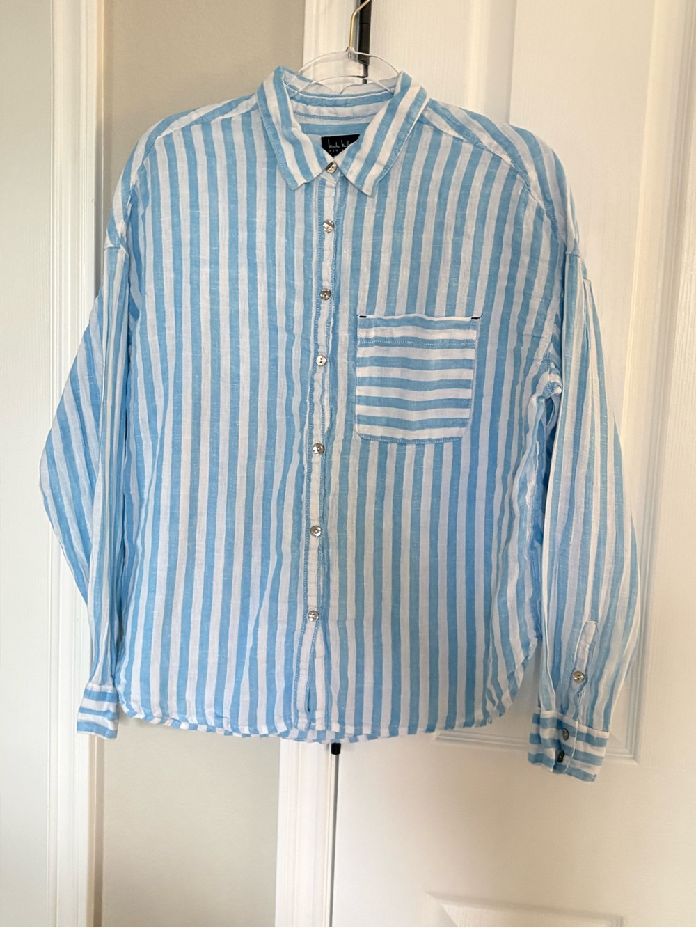Nicole Miller 100% linen blue stripe button up